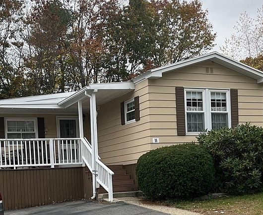 2nd image of 11 Sonia Dr