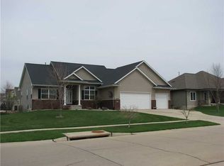 580 Brougham Rd, Robins, IA 52328
