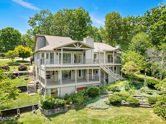 5th image of 115 Bradford Ln