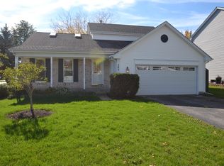 285 Bingham Cir, Mundelein, IL 60060