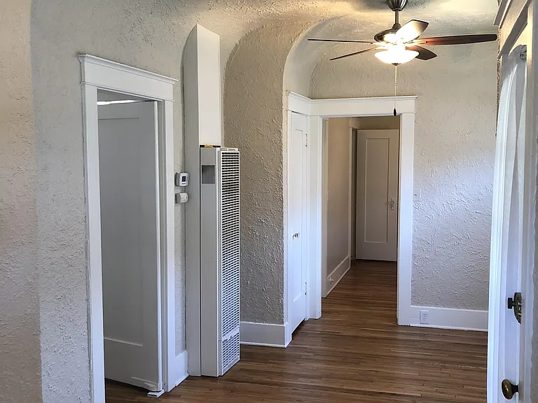 501 W Whiting Ave #8 — Photo 13