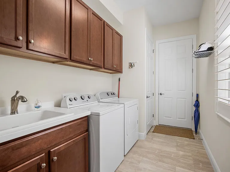 11518 Giulia Dr — Photo 14