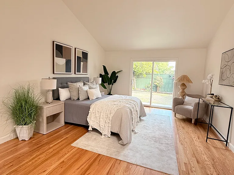 2671 Hawthorne Ave — Photo 15