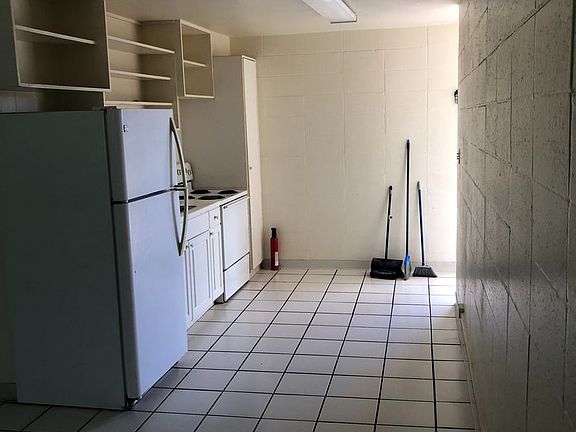 3rd image of 94-107 Pupupuhi St APT 5