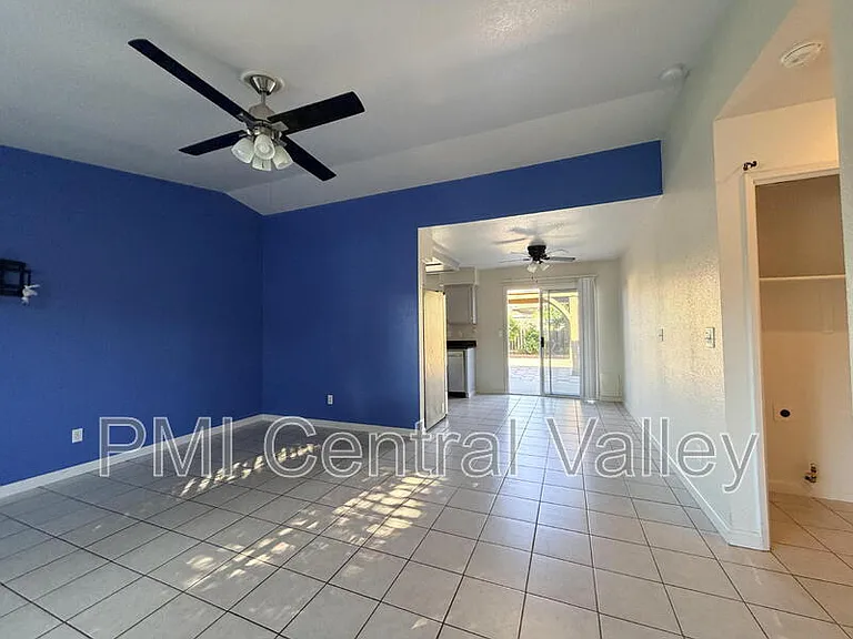 464 Lucas Ct — Photo 6