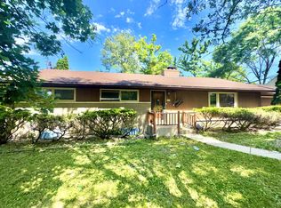 57 Collie St, Williams Bay, WI 53191