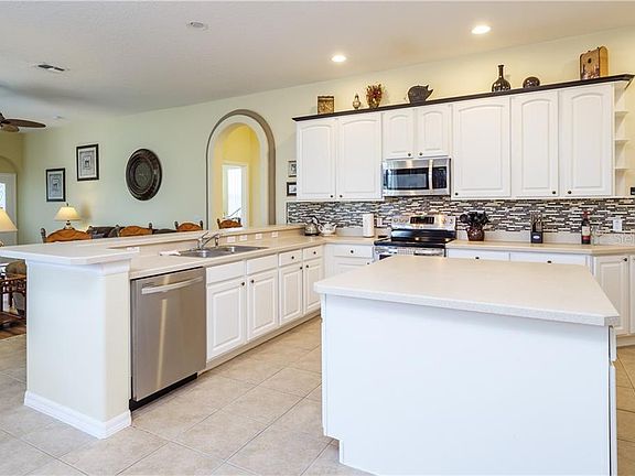 4th image of 815 Grand Reserve Dr