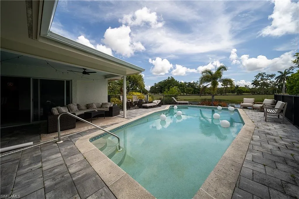 3 bed, 2.0 bath, 2267 sqft, $6,500 — Photo 4
