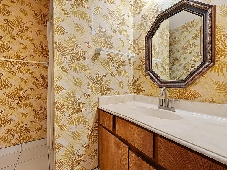 3834 Willow Spring Ln — Photo 11