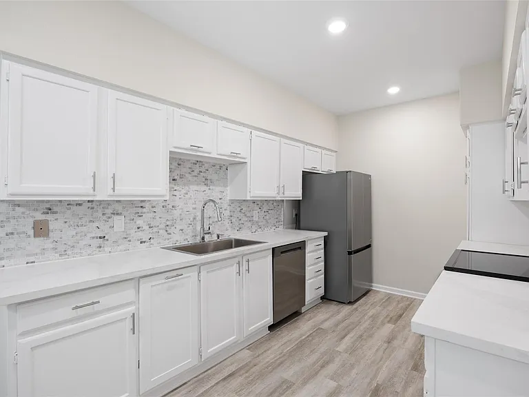 2668 Bering Dr #2668 — Photo 16