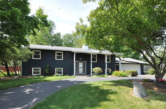 1st image of 6075 Goldenrod Ln N
