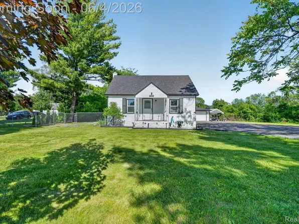 2861 John R Rd, Rochester Hills, MI 48307