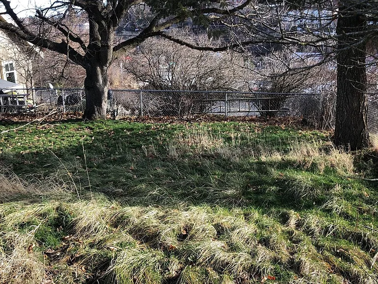 309 NW Cleveland St — Photo 33