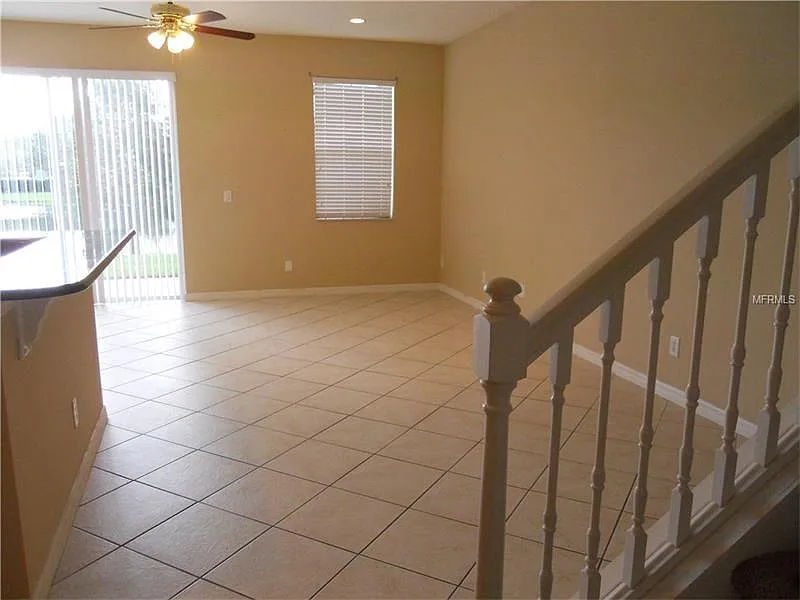 3 bed, 1491 sqft, $2,200 — Photo 2