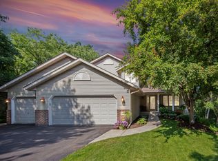5689 Turtle Lake Rd, Shoreview, MN 55126
