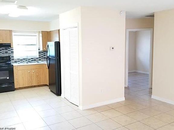 2nd image of 1636 Shenandoah Ct