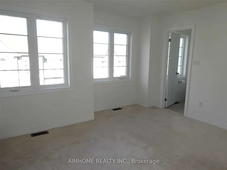 290 King Rd — Photo 12