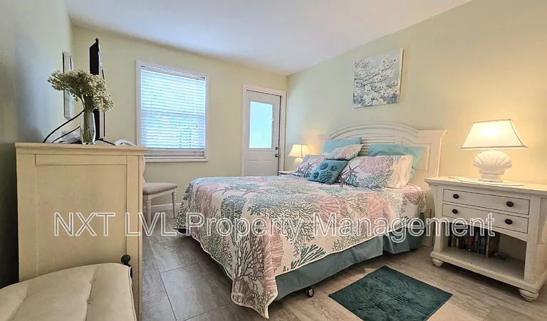 1065 Gulf Shore Blvd N #108 — Photo 13