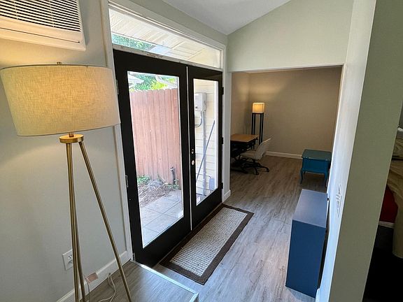 2nd image of 18702 NE 109th Ave