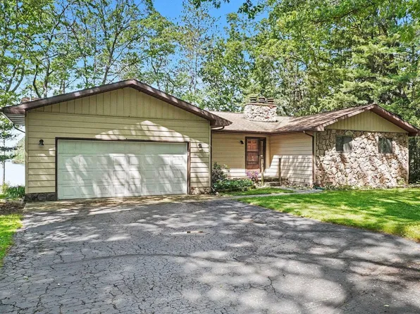 7007 Loud Dr, Oscoda, MI 48750