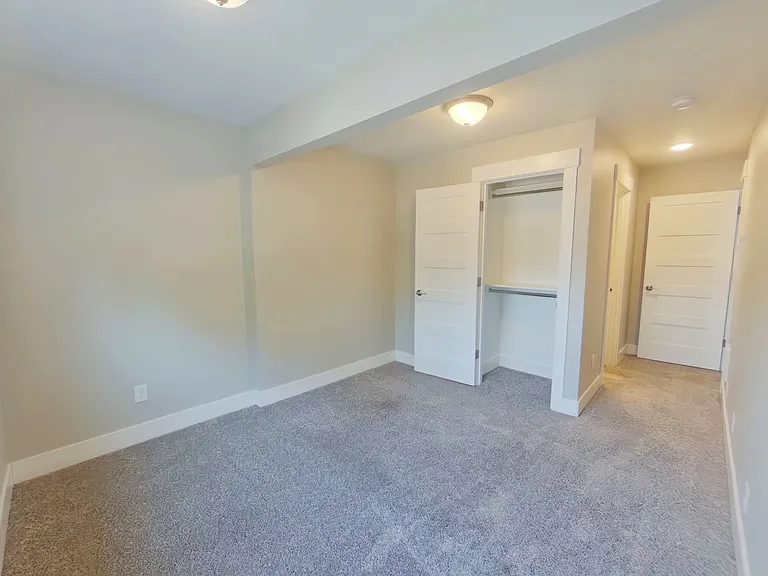 405 East 14th Ave — Photo 8