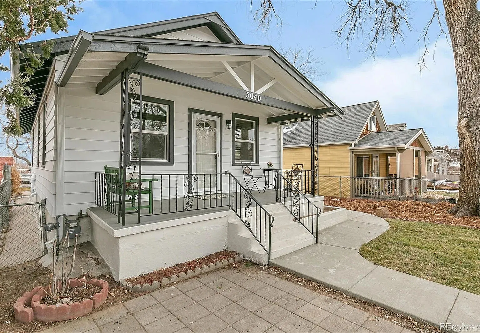 4 bed, 2.0 bath, 1688 sqft, $2,400 — Photo 1