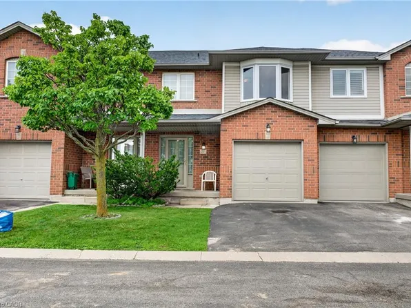 800 Paramount Dr #77, Hamilton, ON L8J 3V8