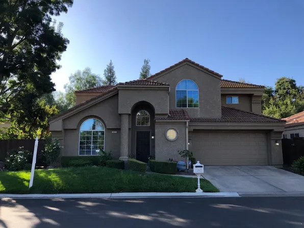 1023 E Freedom Ave, Fresno, CA 93720
