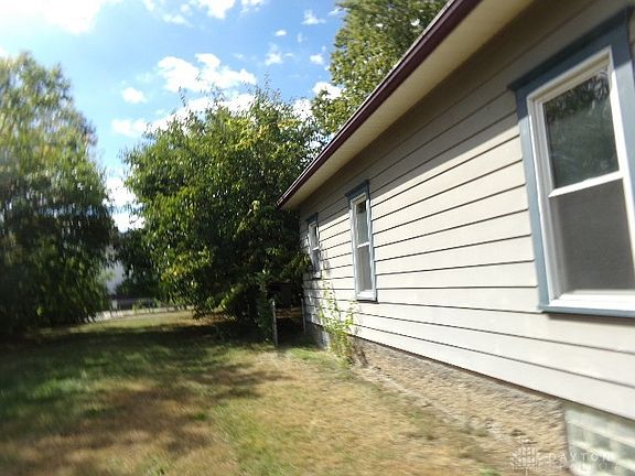 3rd image of 804 Auburn St