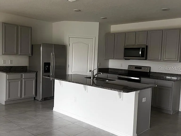 521 Nicken Grv — Photo 7