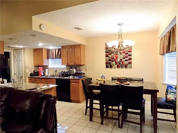 5th image of 500 Fairlawn Dr