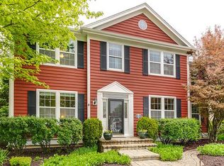 244 Ranney Ave, Vernon Hills, IL 60061