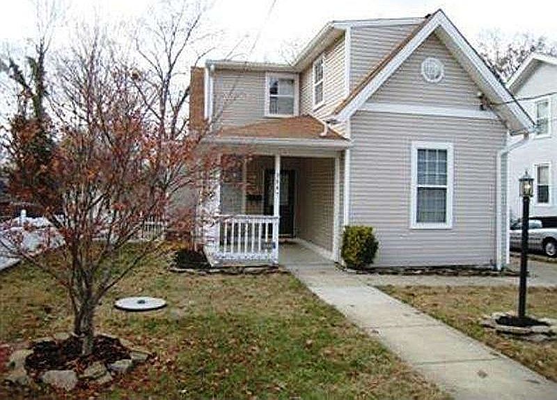 1st image of 3847 Davis Ave