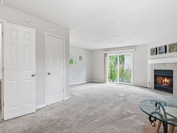 5th image of 10900 SW 76th Pl APT 29