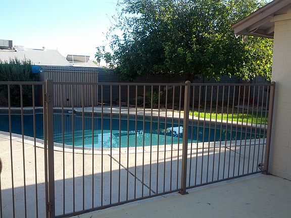 Fenced Pool 
