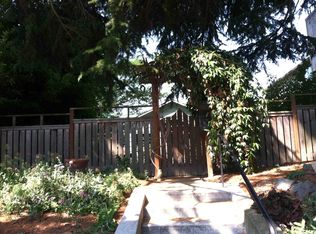 5043 8th Ave NE, Seattle, WA 98105