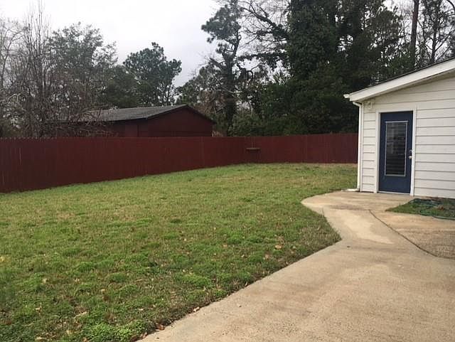 2nd image of 1005 Rosemont Dr