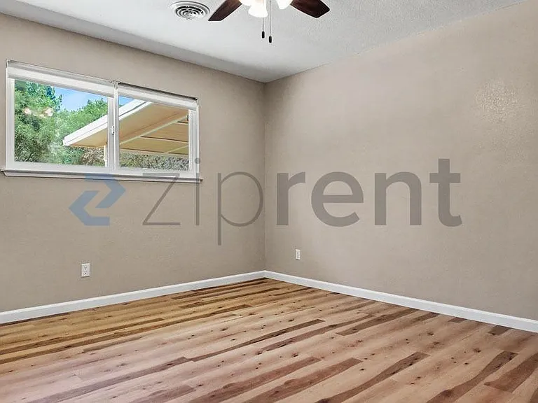 17068 Vintage Dr — Photo 43