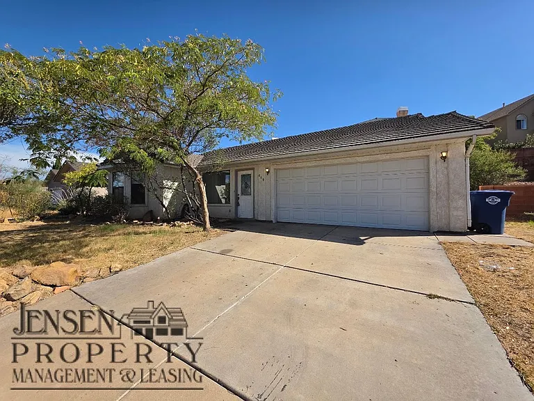 640 E Vermillion Ave — Photo 3