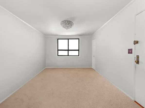 245-22 62nd Avenue image 3 of 16