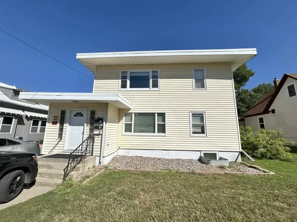 824 1st Ave NW, Minot, ND 58703