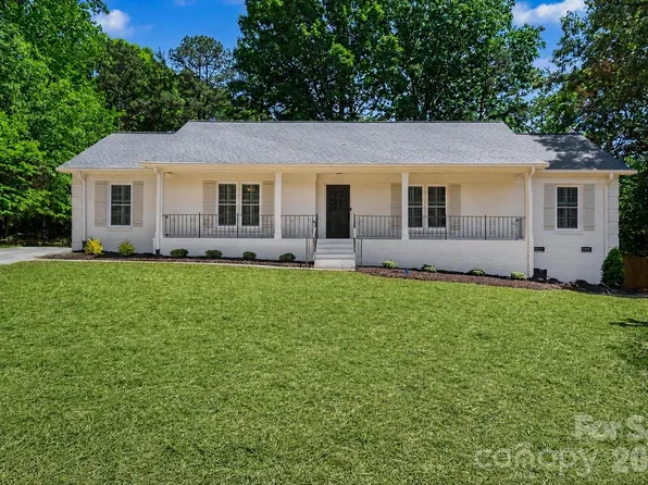 7806 Snowden Ln, Charlotte, NC 28270