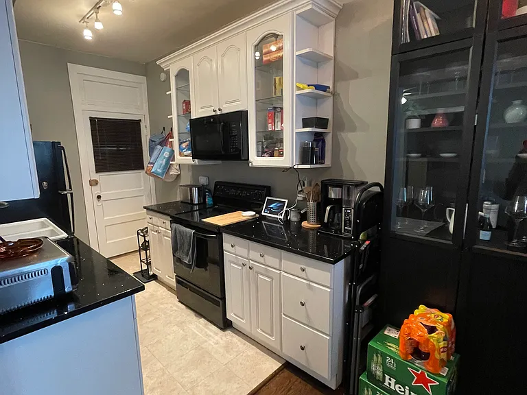 6251 N Sheridan Rd #15 — Photo 8