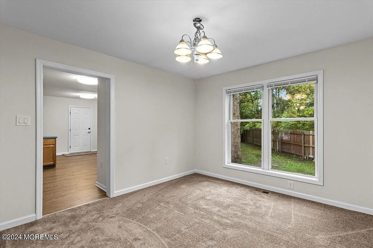 4 bed, 2.5 bath, 1792 sqft, $3,100 — Photo 4