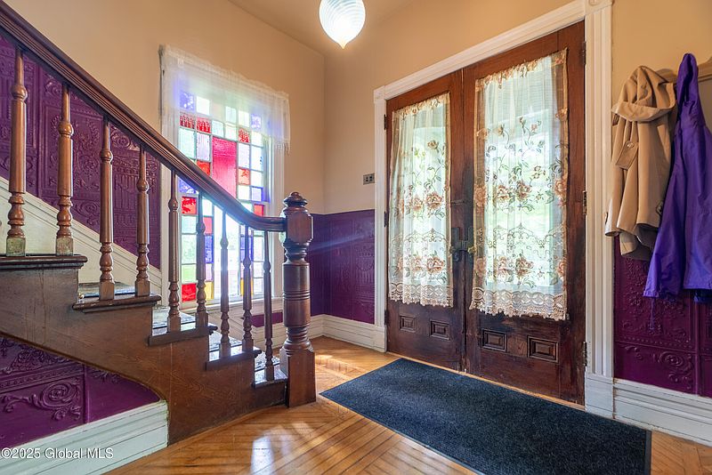 3rd image of 14 Pleasant Street