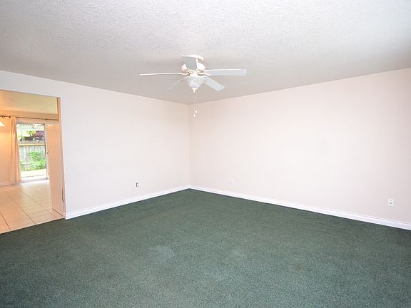 2nd image of 16409 NE 21st St
