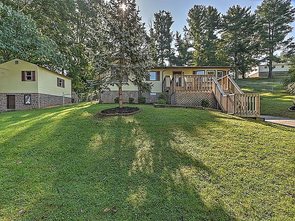 2nd image of 701 Meadow View Dr