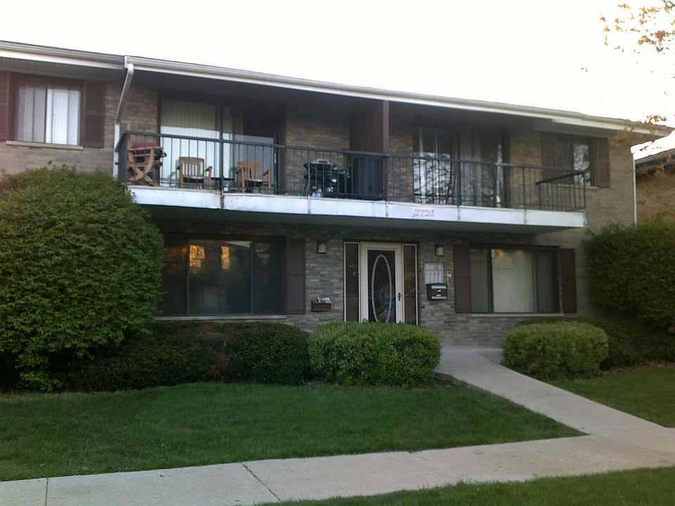 2nd image of 17720 Exchange Ave APT 1N