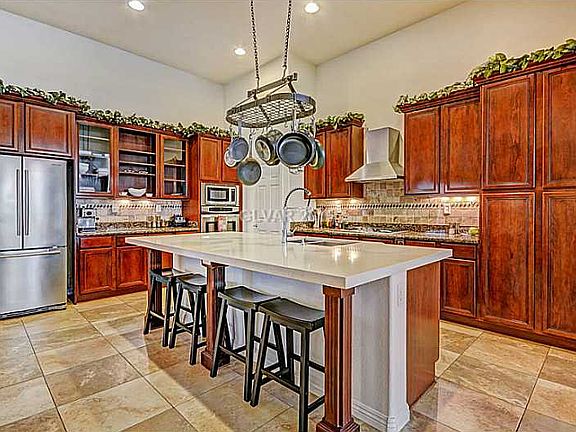 4th image of 10860 Villa Torre St