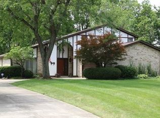 15 Bob White Dr, Enon, OH 45323